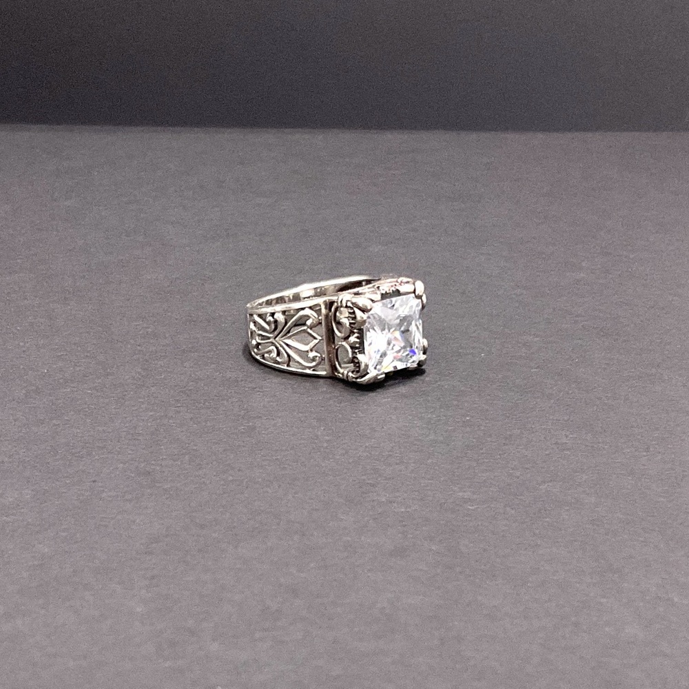 Silpada Uptown vintage sterling silver ring